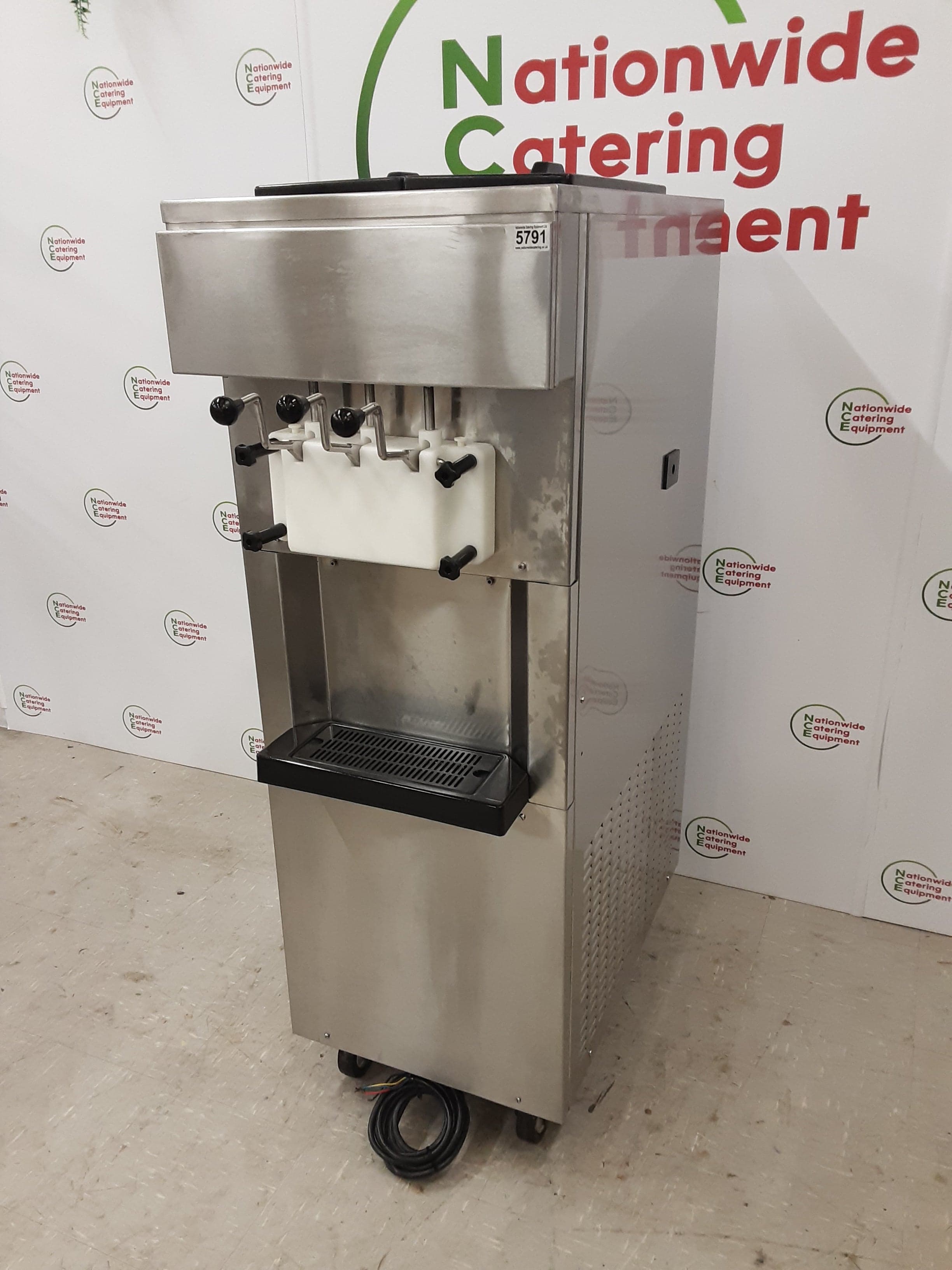 Devi Soft-Serve Icecream Machine, 3ph/16amp, Model- SOFT103/BM/GF (NCE5791) — image 3