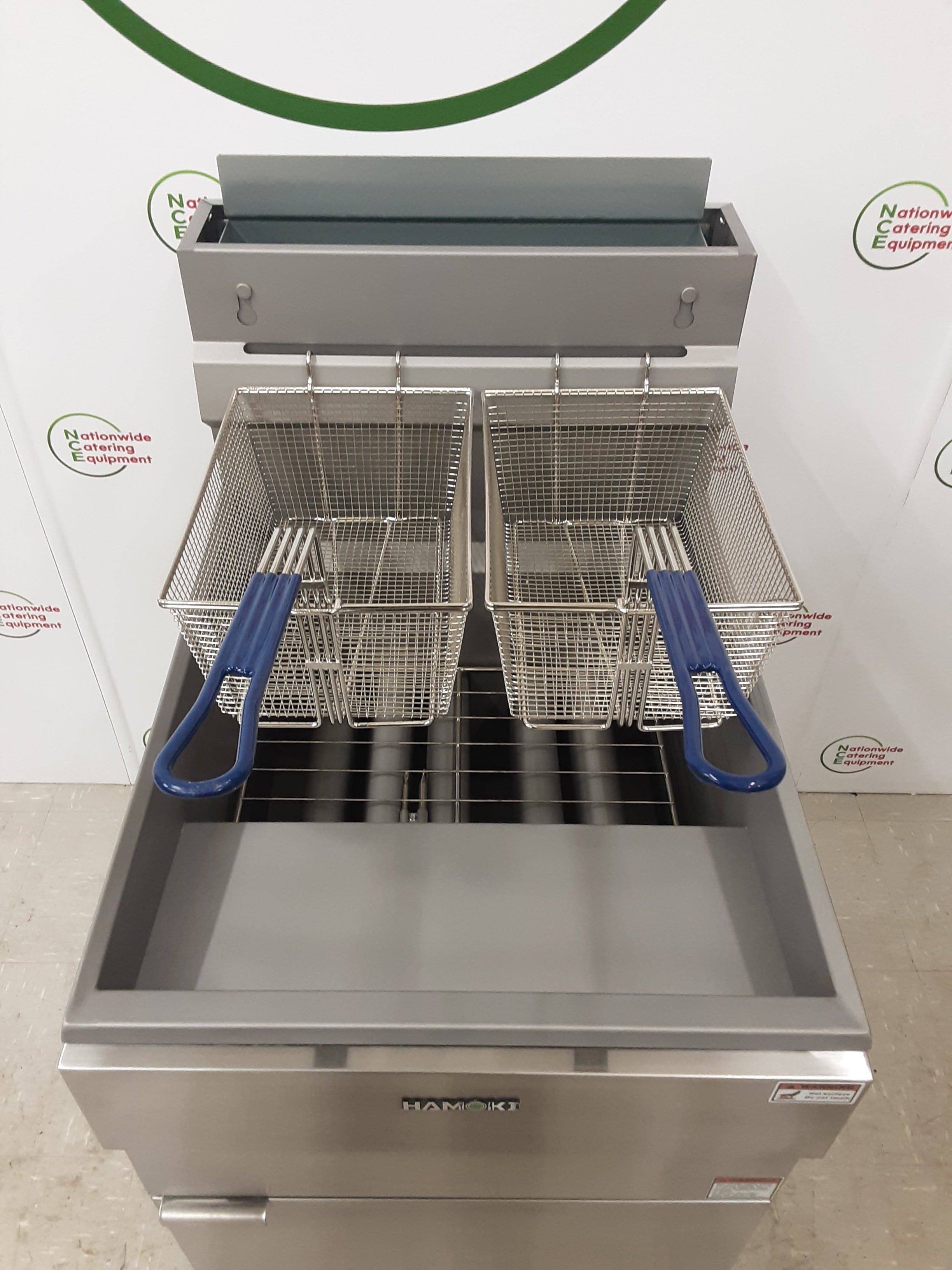 Hamoki Large Single Tank, Double Basket Natural Gas Fryer (NCE5853) — image 7