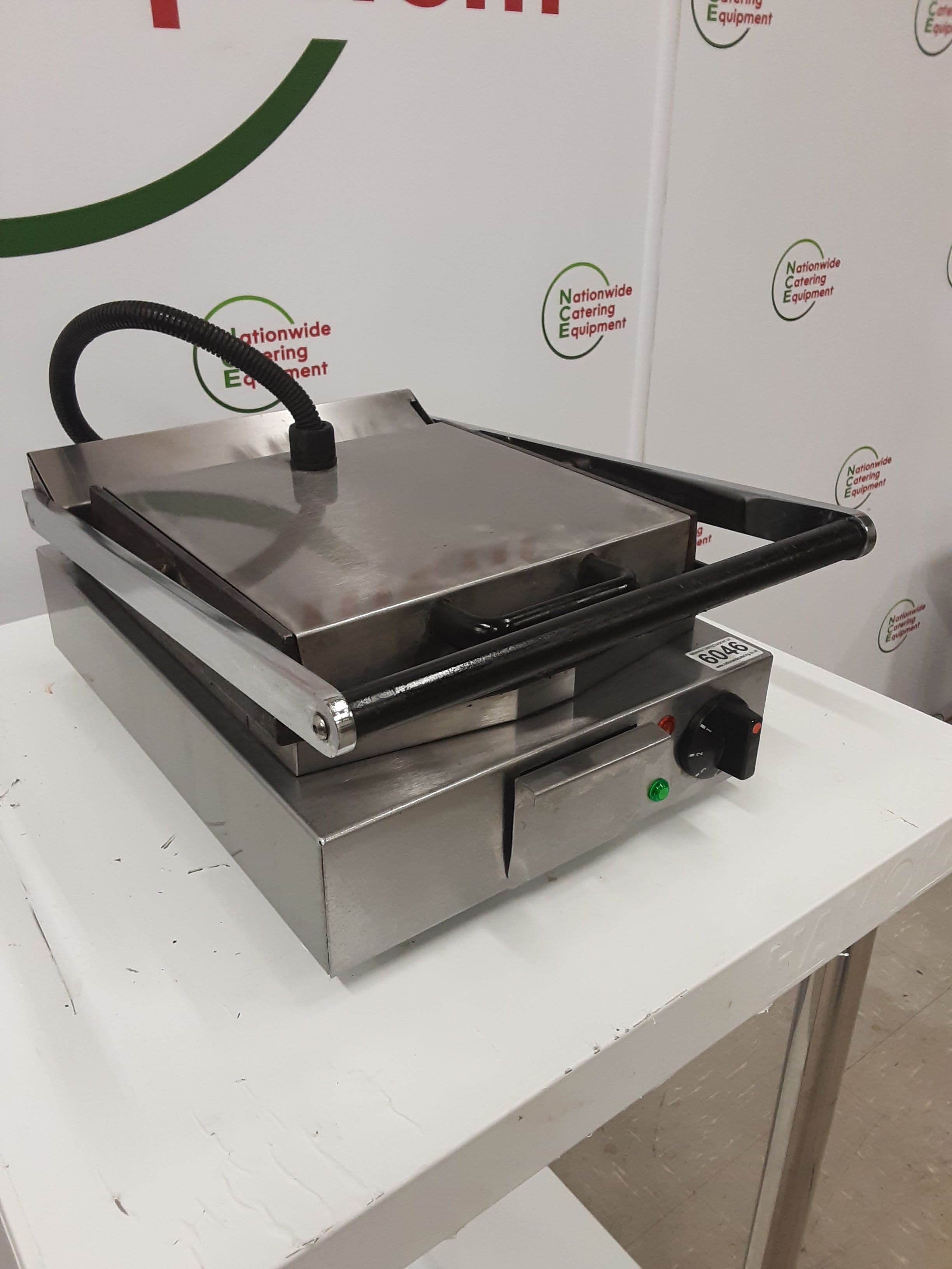 Lincat Lynx 400 Single Contact/Panini Grill, Model- LCG (NCE6046) — image 4