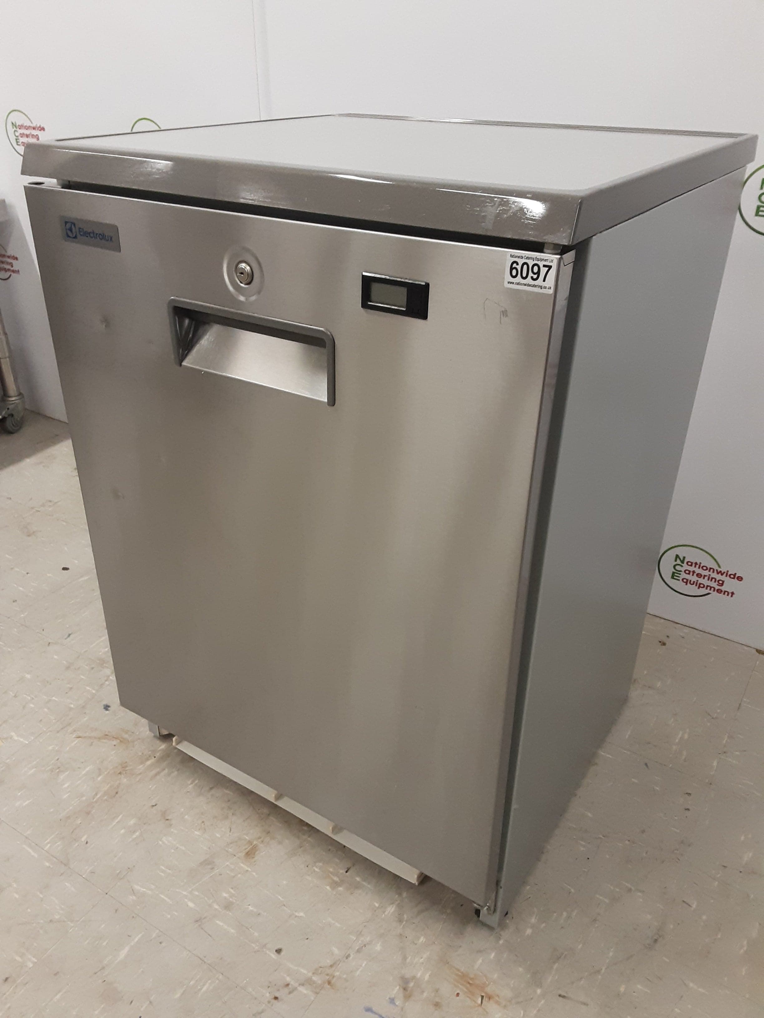 Clearance-Electrolux Undercounter Fridge, Clearance Item, Model-RUCR16  (NCE6097) — image 4