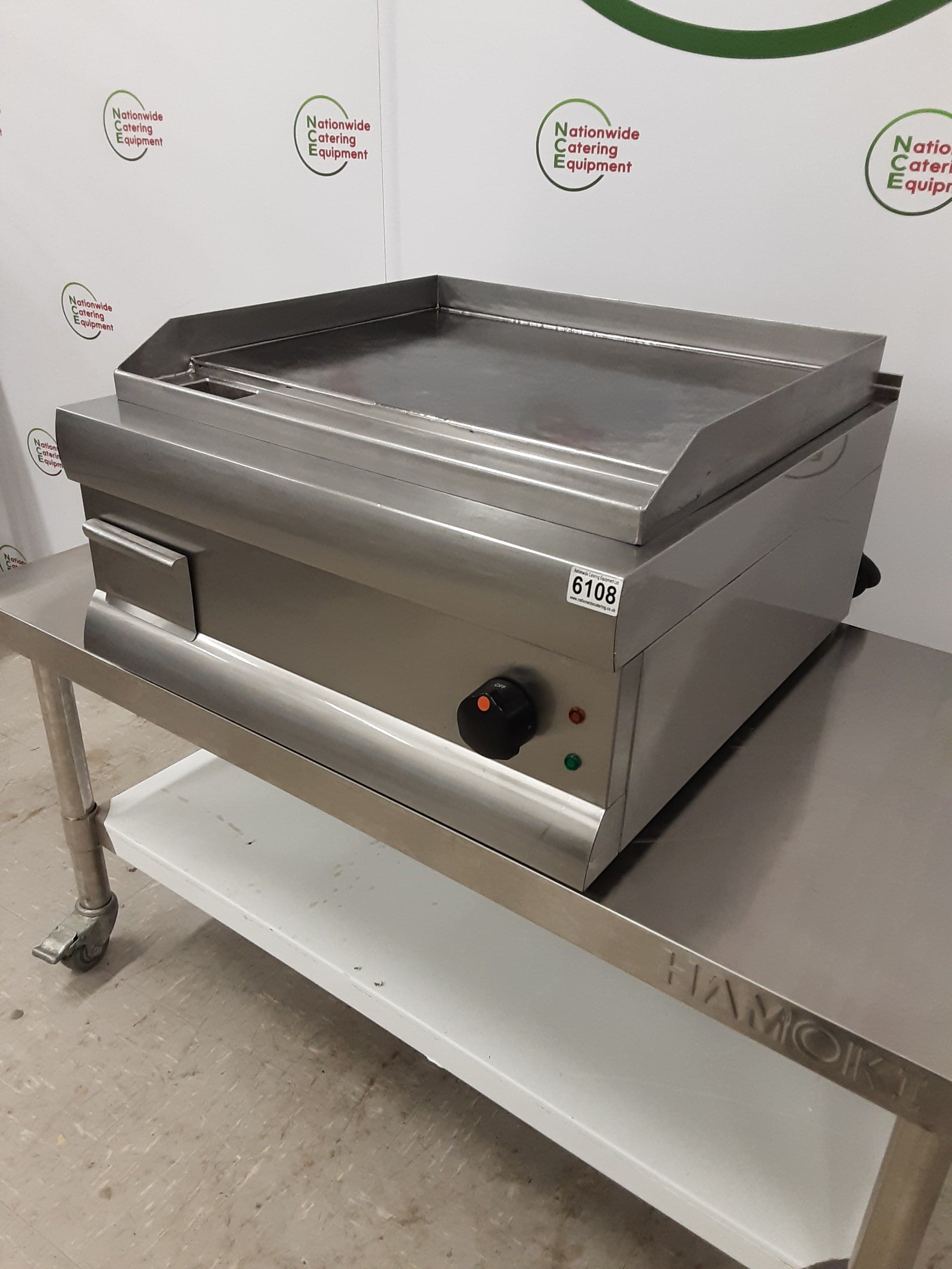 Lincat 60cm Tabletop Electric Griddle, 13Amp, Model- GS6 (NCE6108) — image 4