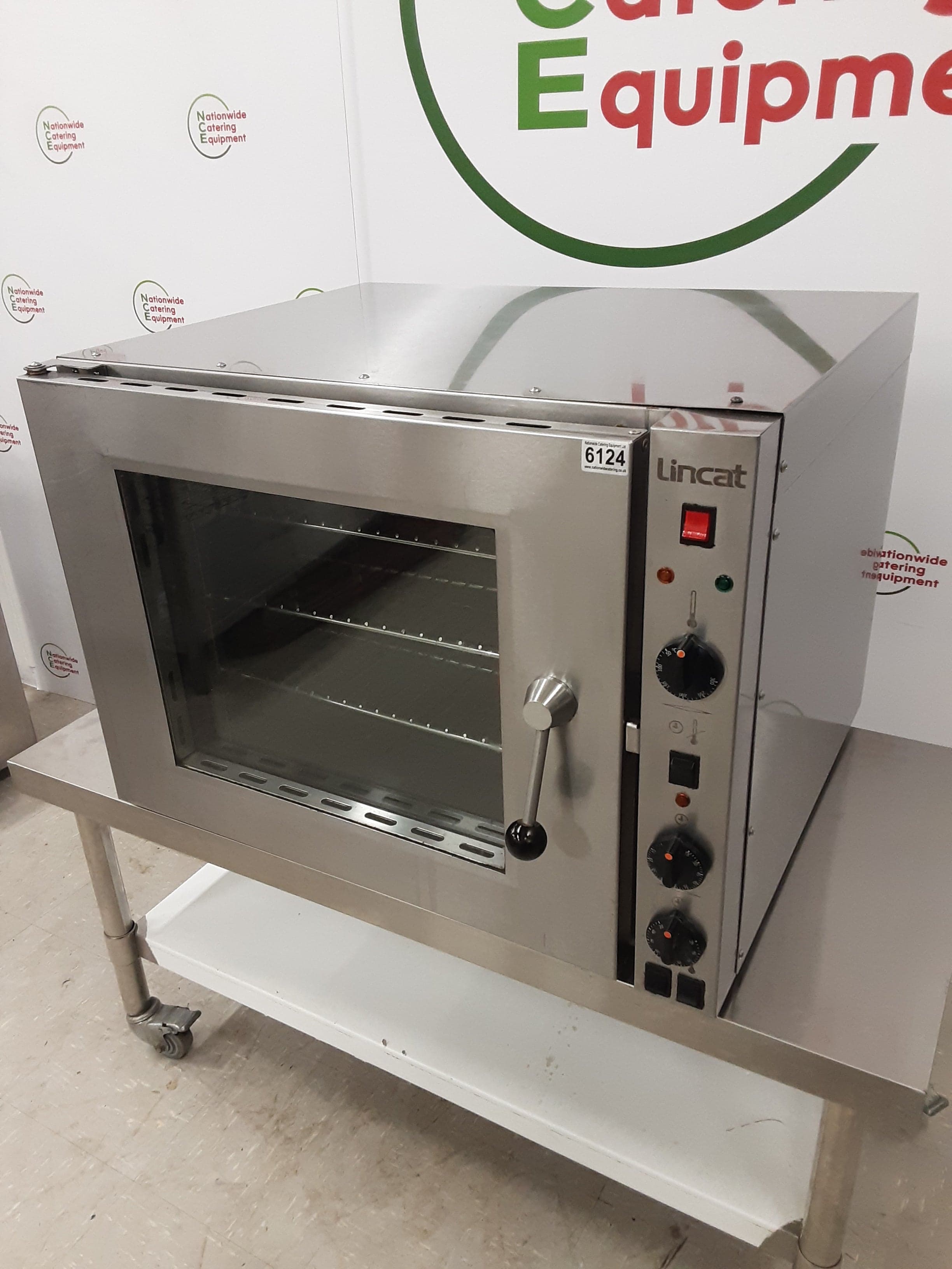 Lincat Tabletop 13amp Electric Convection Oven, Model-EC08 (NCE6124) — image 3