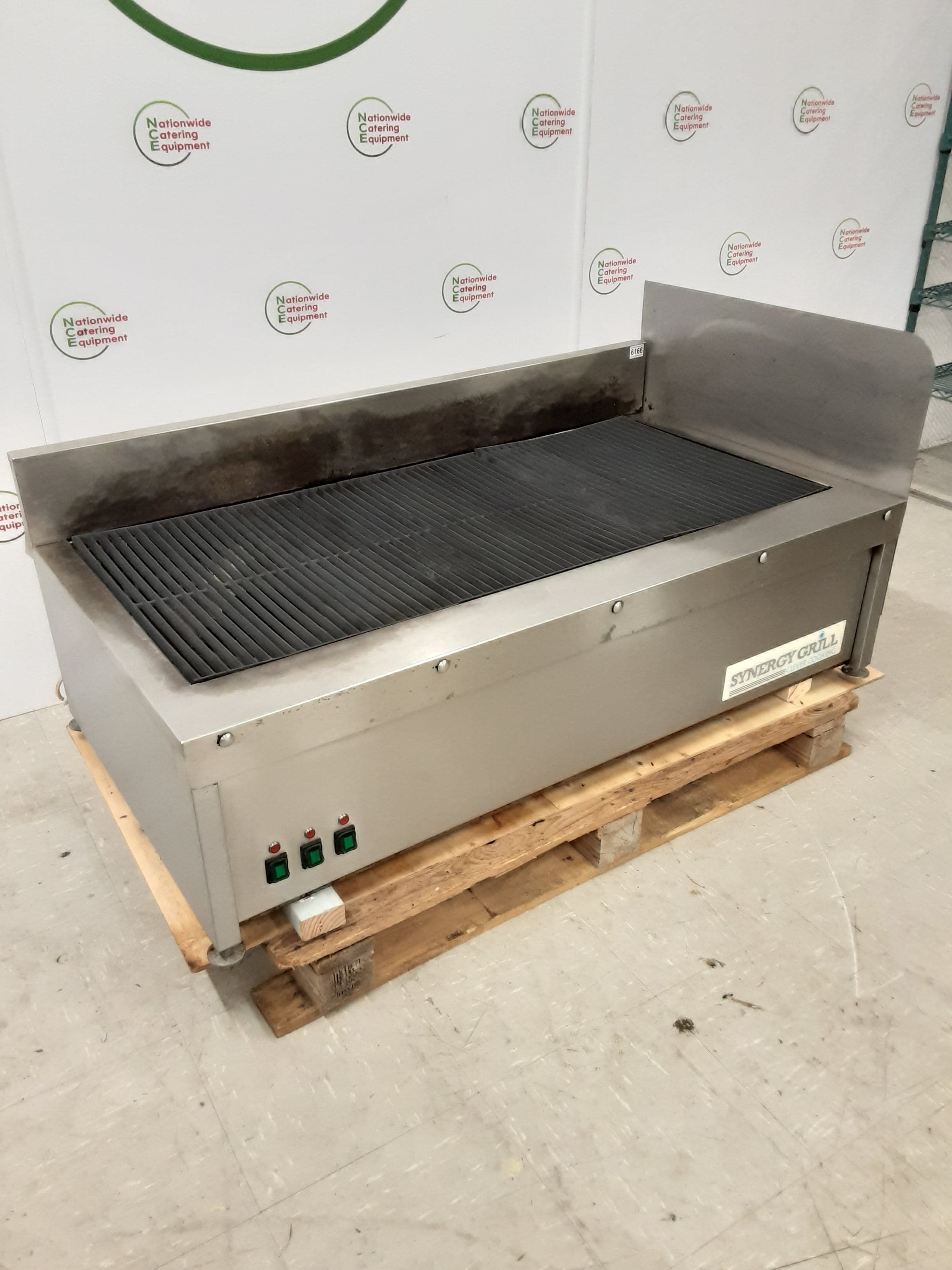 Synergy 130cm/Three Burner Tabletop Chargrill, Natural Gas (NCE6166) — image 4
