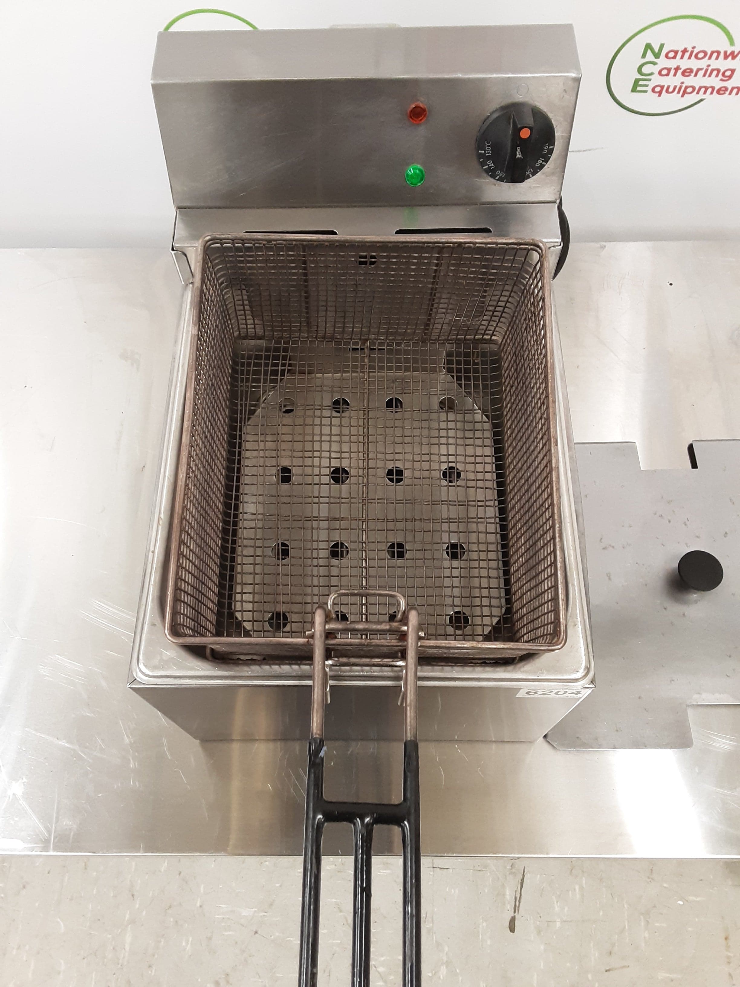 Lincat Lynx 400 Tabletop 13amp Electric Single Tank Fryer, Model- LDF (NCE6204) — image 5
