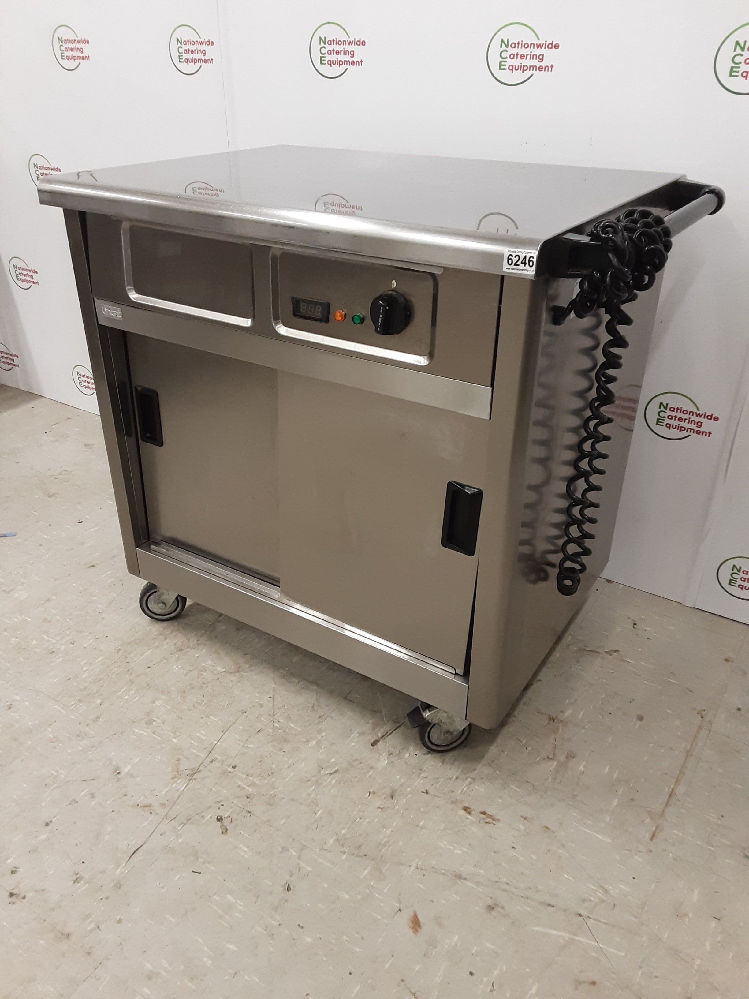 Lincat Mobile Hot Cupboard, 13amp Electric, Model- GM2 (NCE6246) — image 2