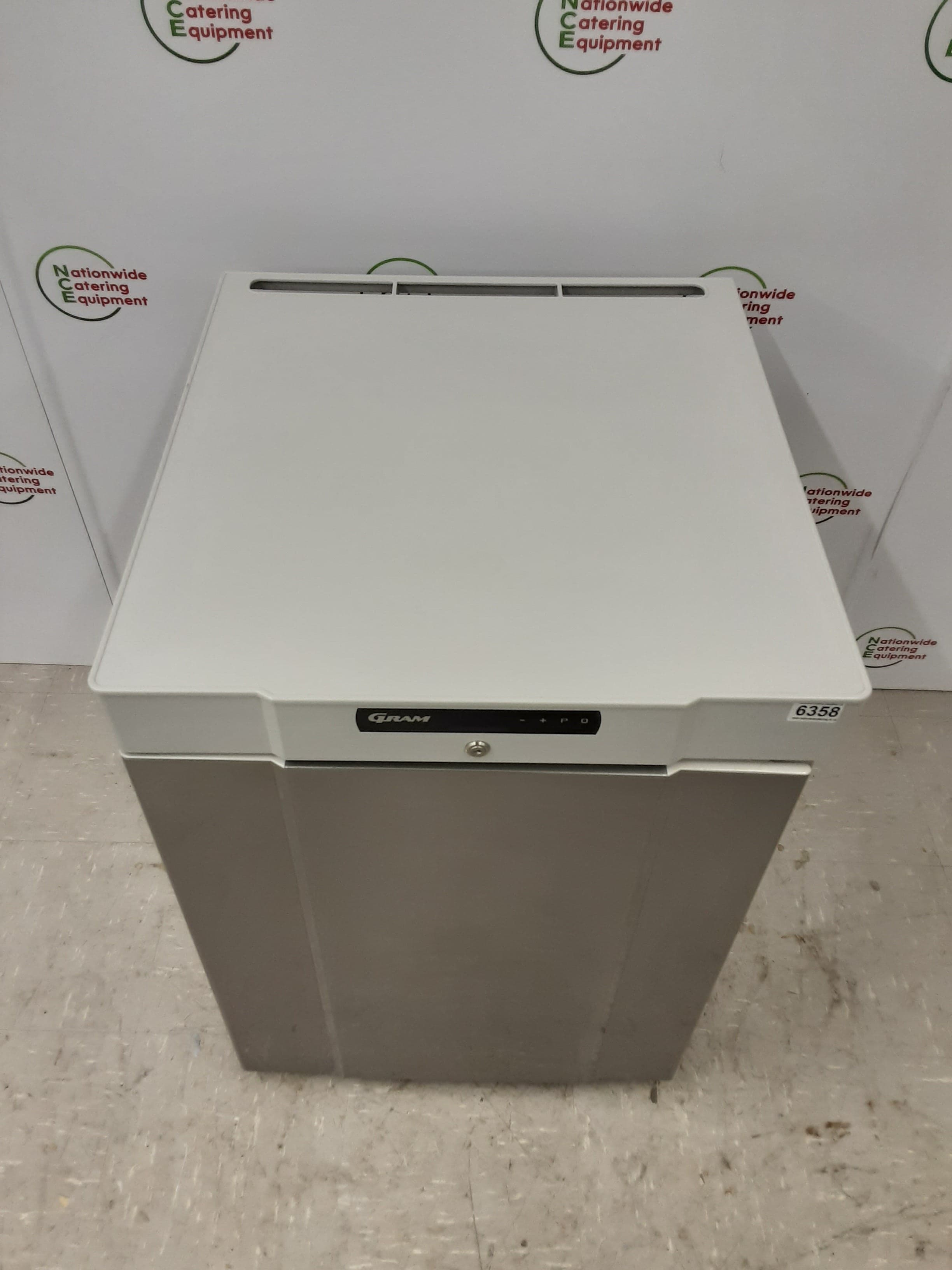 Gram Stainless Steel Undercounter Fridge, 125L, Model K210 (NCE6358) — image 2