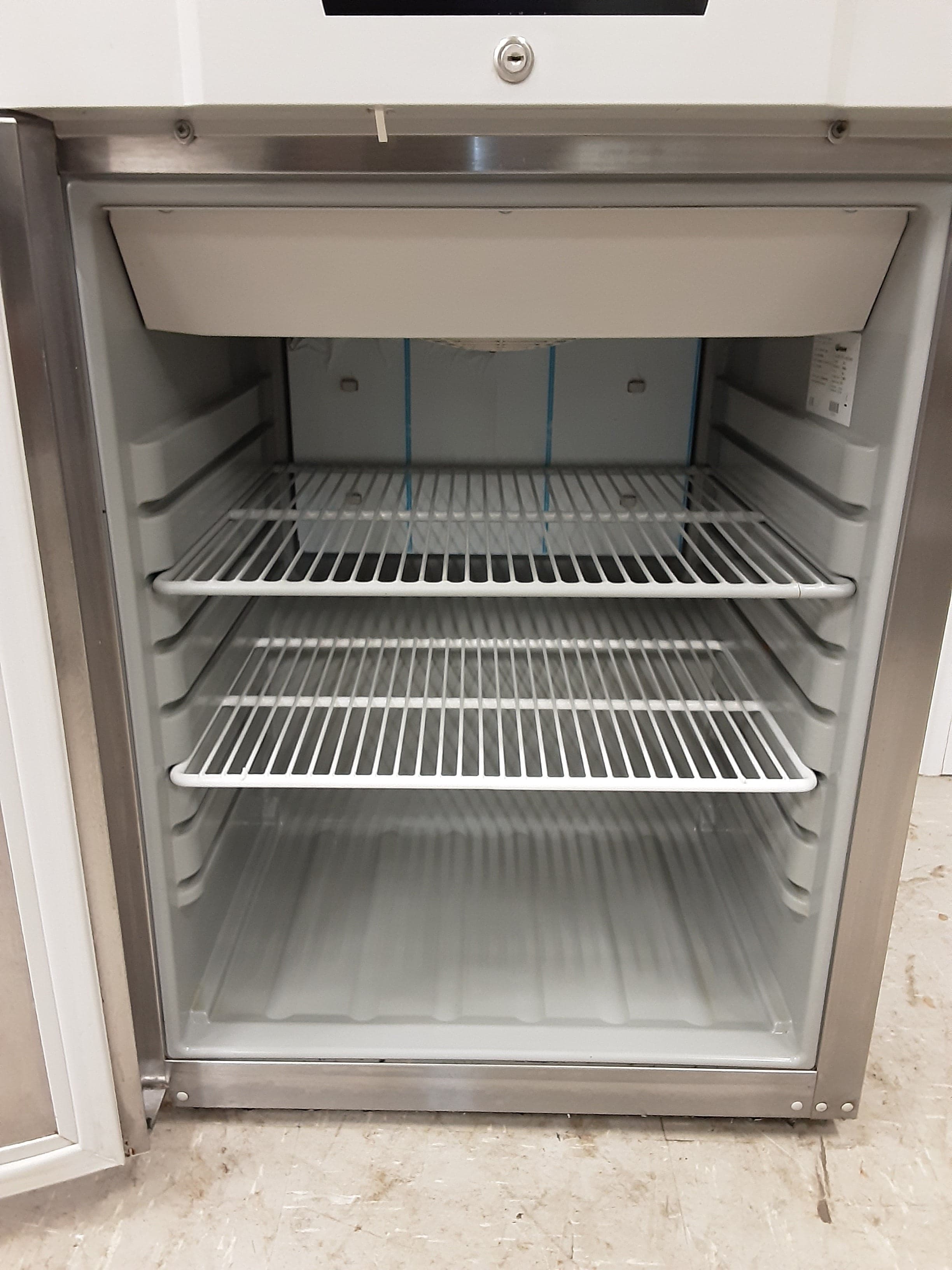 Gram Stainless Steel Undercounter Fridge, 125L, Model K210 (NCE6358) — image 5