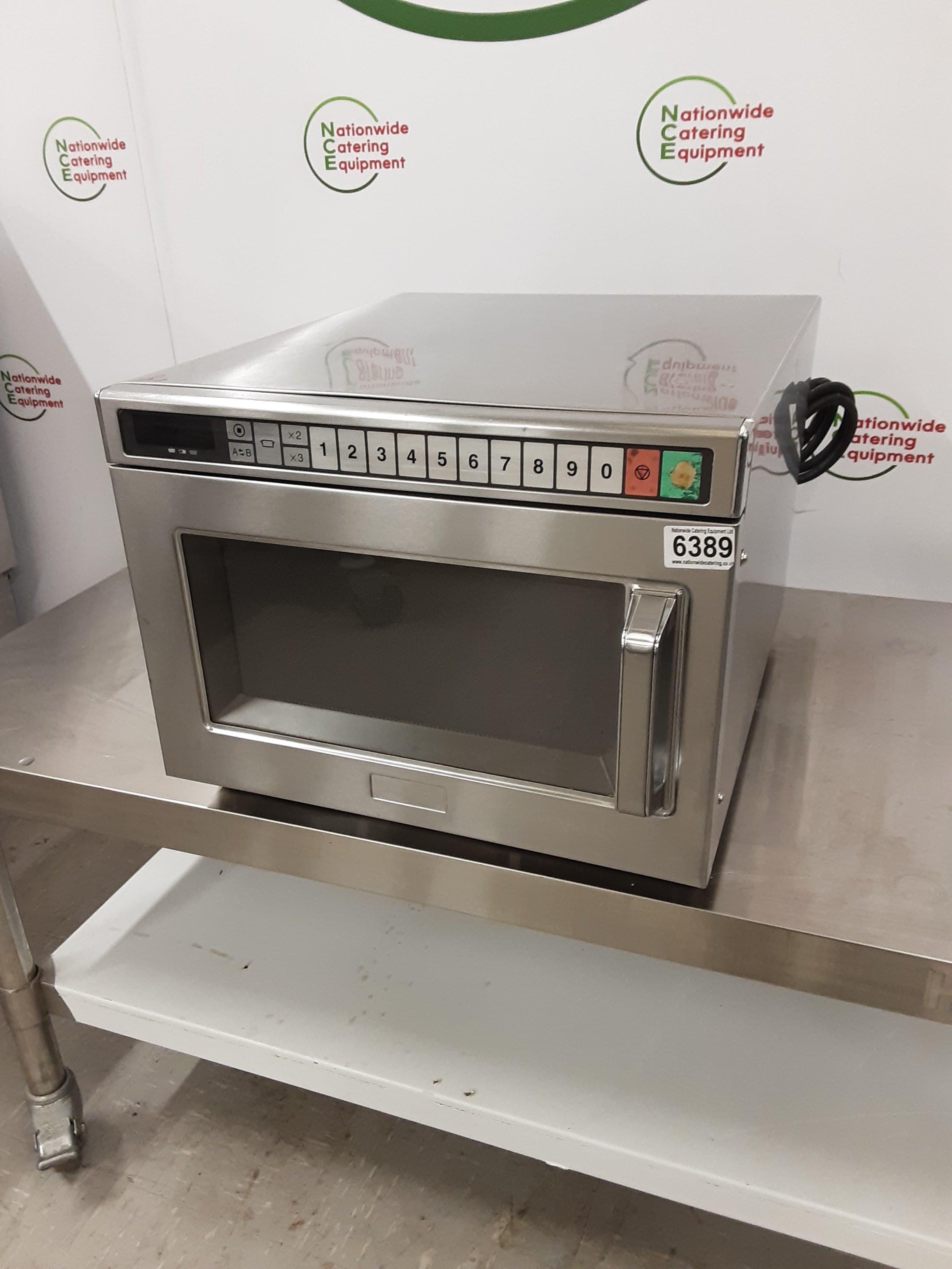 Panasonic 1800w Microwave — image 3