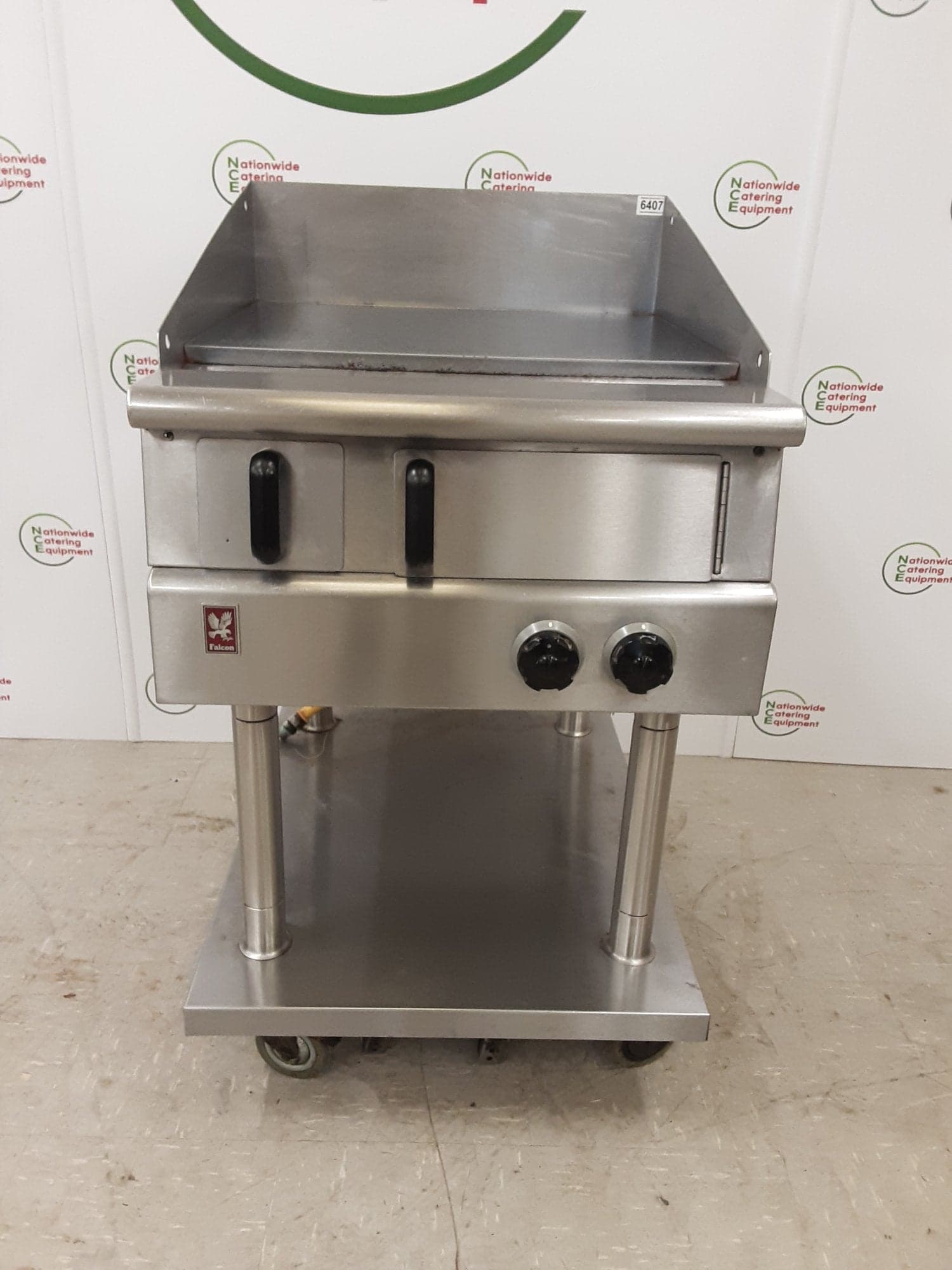 Falcon Dominator 60cm Chrome Griddle On Stand, Natural Gas 