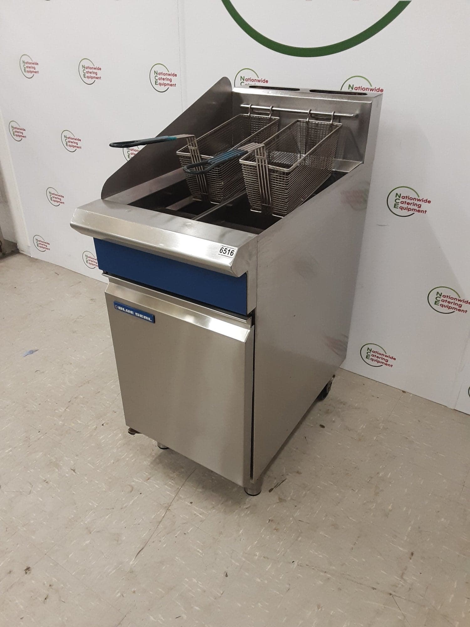 Blueseal Twin Tank Natural Gas Twin Tank Fryer, Model- GT46 — image 2