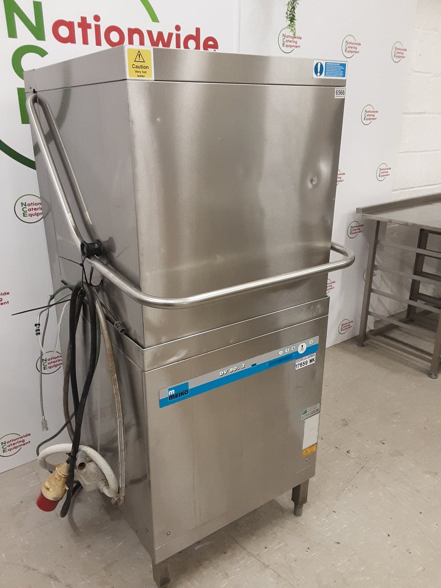 Meiko Pass-Through/Hood Dishwasher, 3ph/32amp, Model- DV.80.2 — image 3