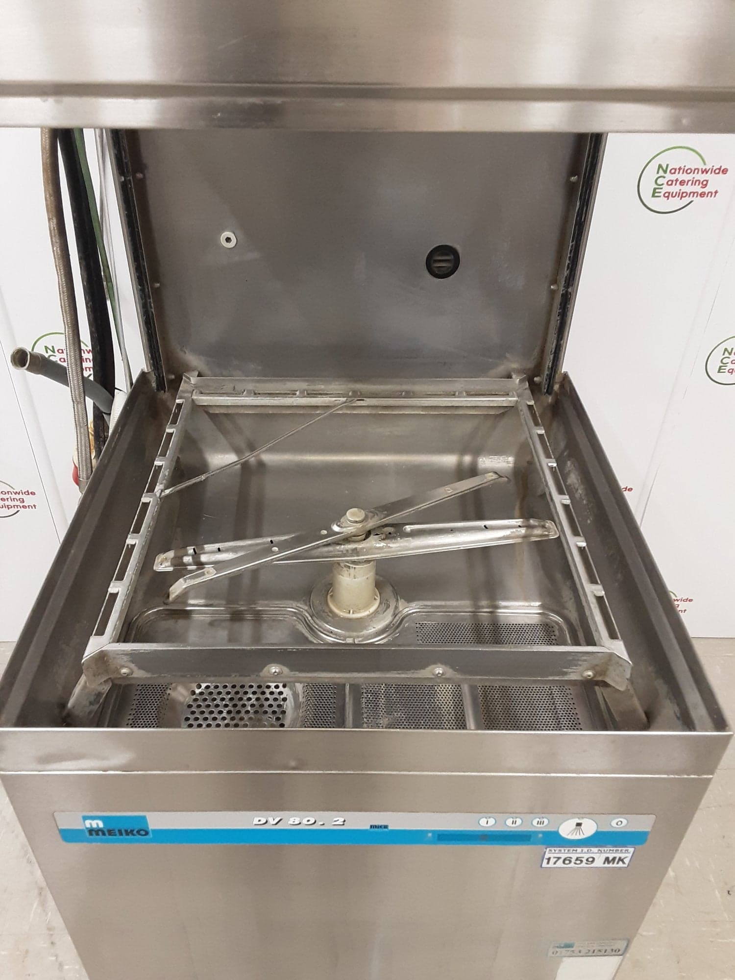 Meiko Pass-Through/Hood Dishwasher, 3ph/32amp, Model- DV.80.2 — image 7