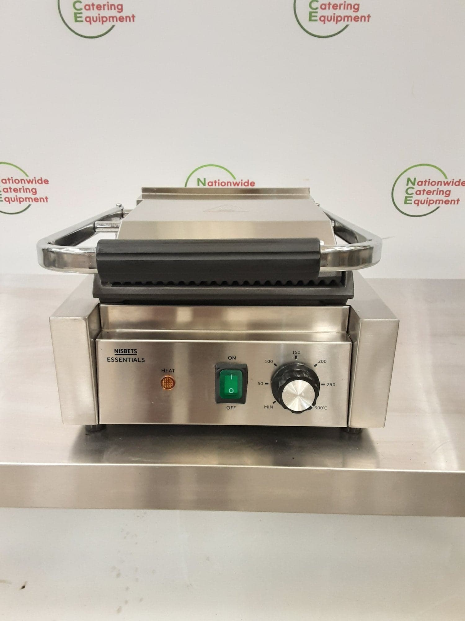 Nisbets Essentials Single Panini Machine/Contact Grill, Model- DA396 — image 2