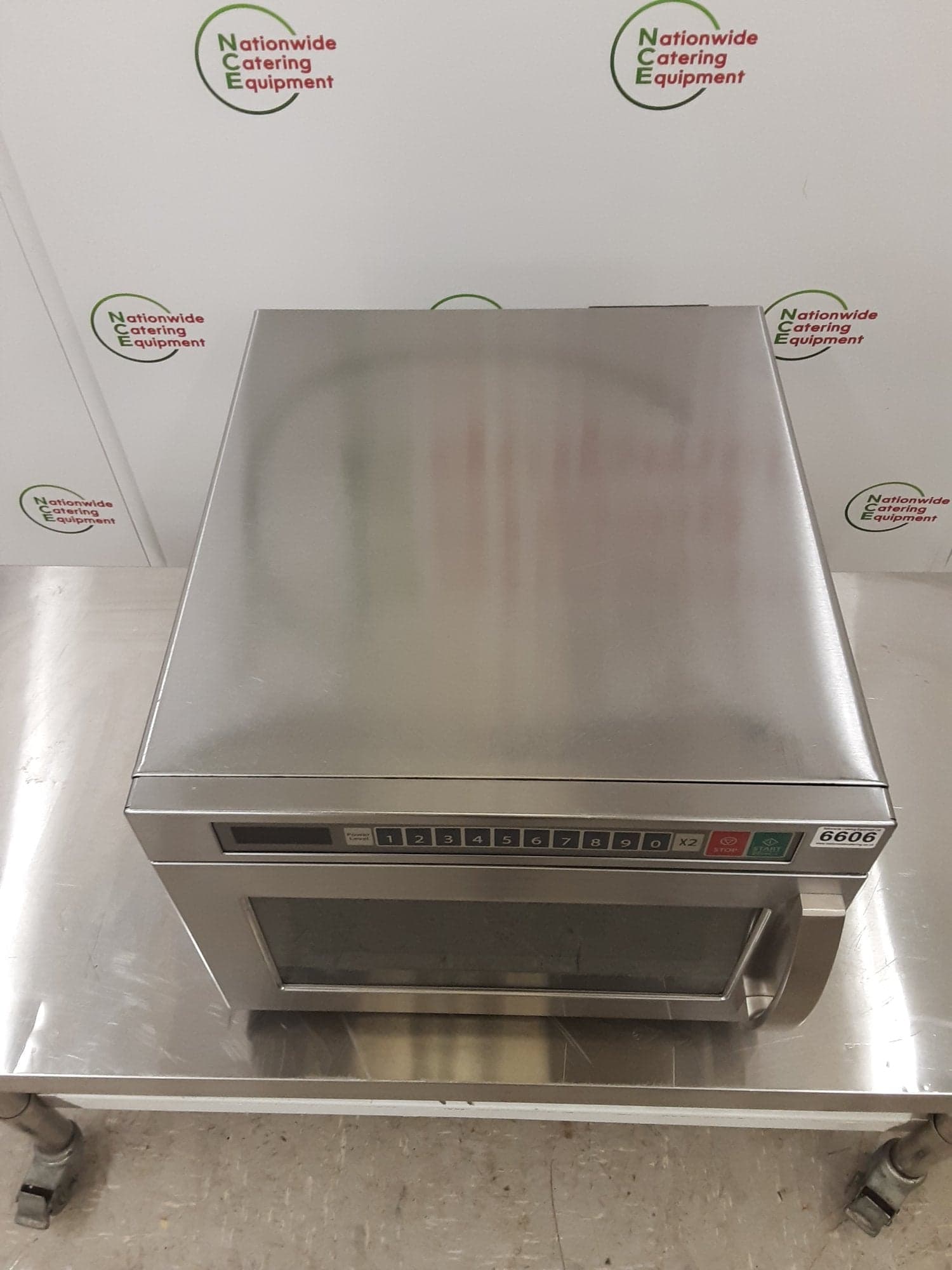 Daewoo 1850w Commercial Microwave, Model- KOM-9F85 — image 4