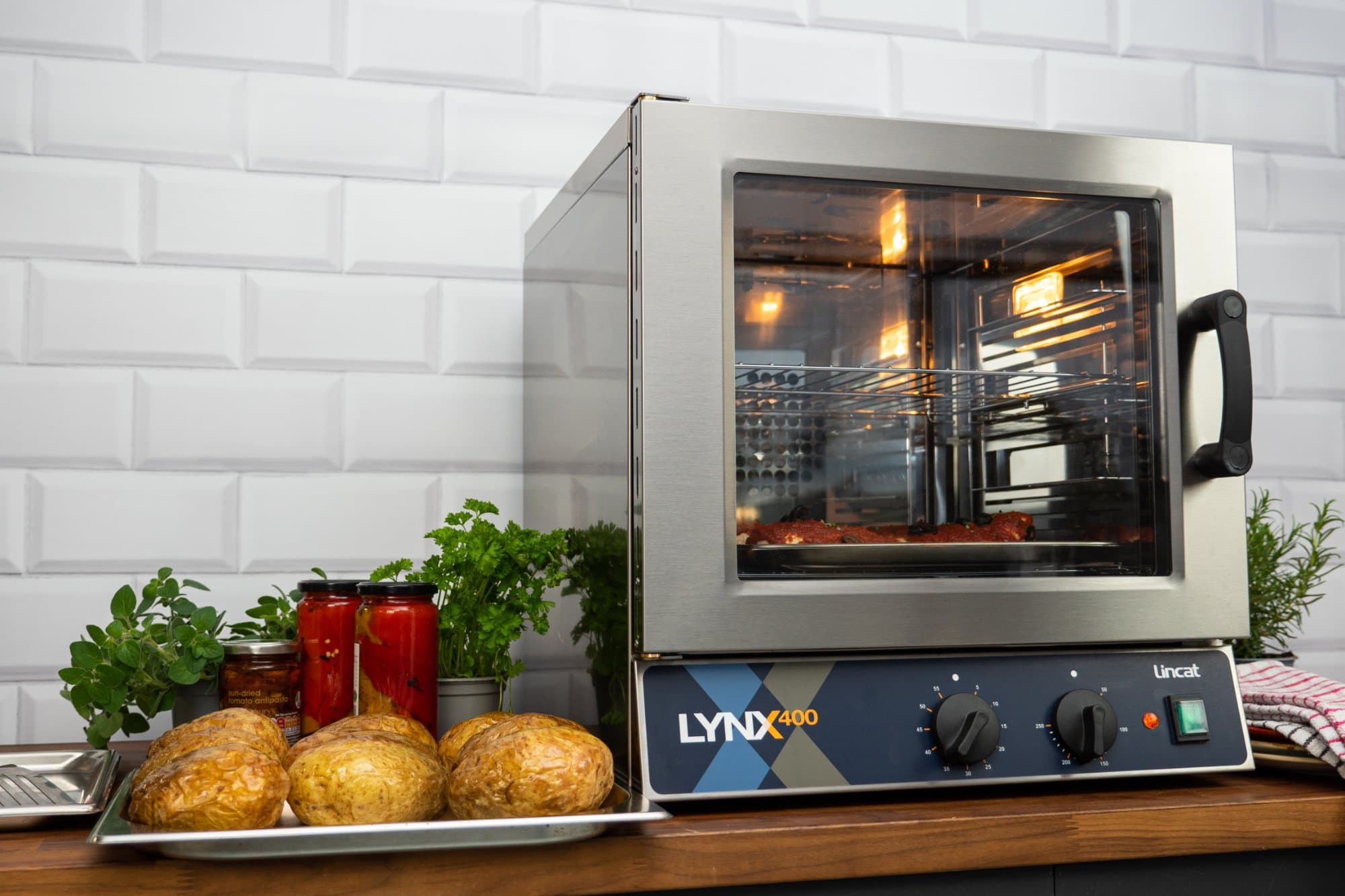 Lincat Lynx 400 LCO Tall Tabletop Convection Oven, 13amp, Model- LCOT — image 4
