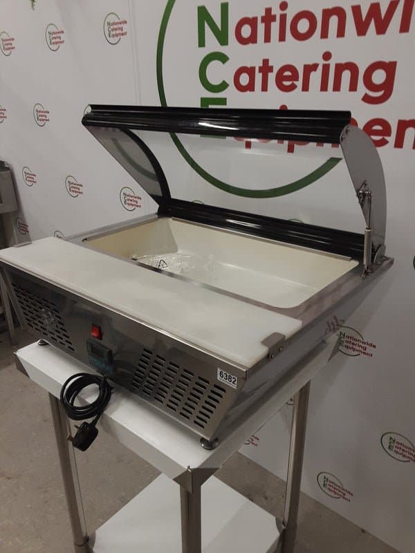 Polar G-Series Tabletop Prep Fridge With Glass Lid — image 1