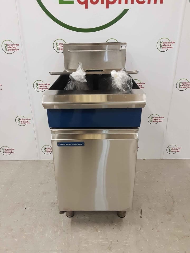 Blueseal GT46 Twin Tank Natural Gas Fryer With New Baskets — image 1